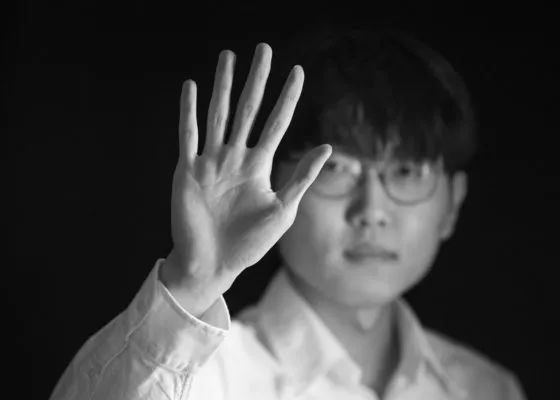 M电影观察室 | 电影观众日趋掌握观影主动权 2018-09-07 现今影院观众对于接收影片物料的时间，仅有短短的8秒钟，面对如此这般信息过剩的情况，我们究竟该如何有效利用这8秒钟，来最大化的将电影信息触达消费者？